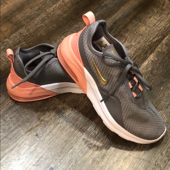 nike airquent casual shoes